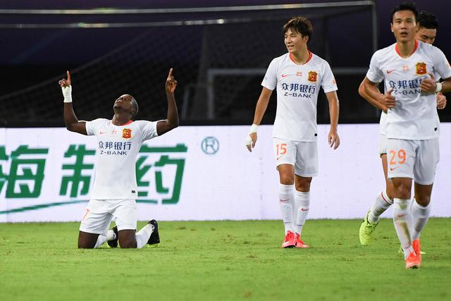 欧冠夺冠赔率：曼城1赔3领跑 巴萨跌至第6